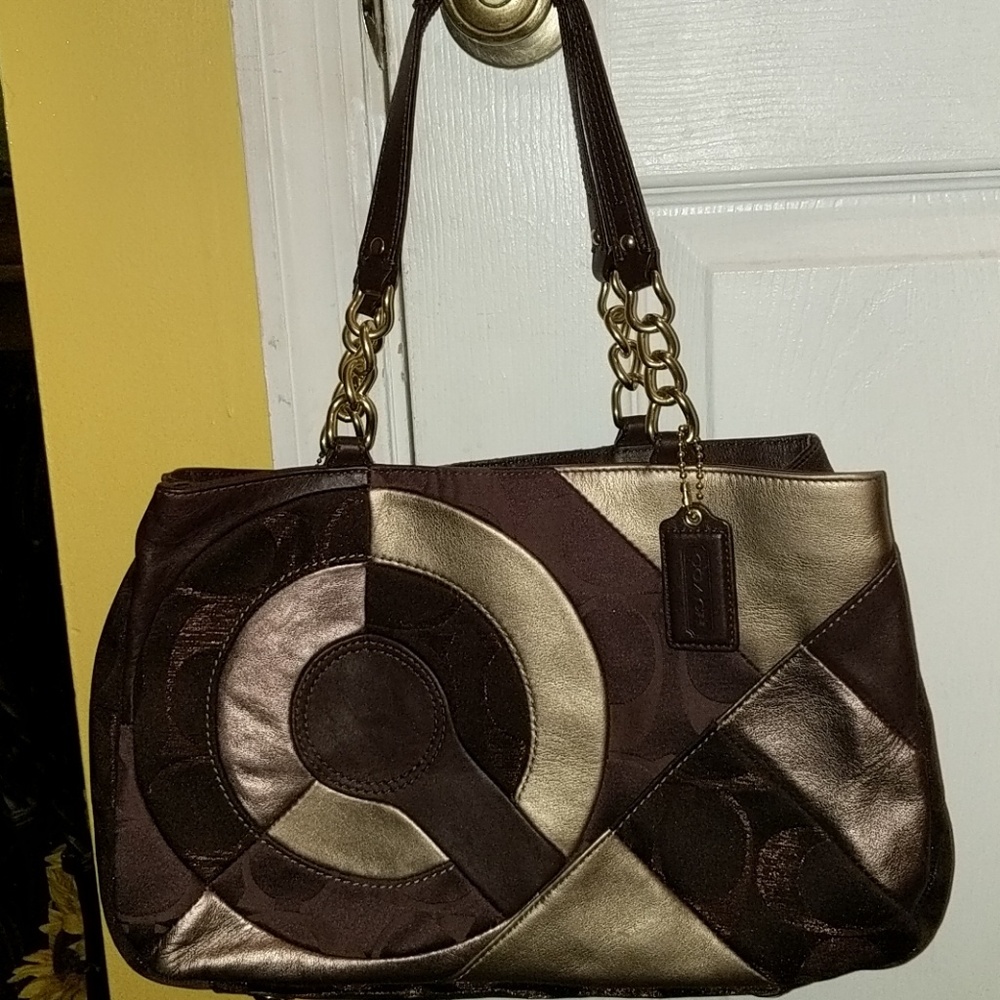 Rare Coach Signature Maggie Mia